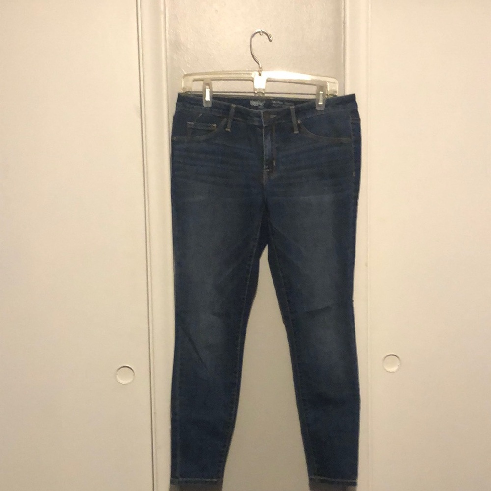 Gently used Massimo size 8 mid rise jeggings